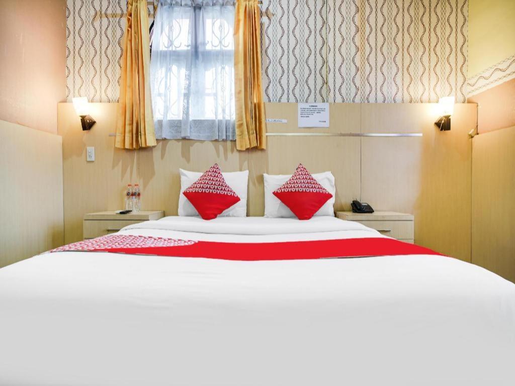 Oyo 1140 Hotel Tresya Tanjung Balai Tanjungbalai Exteriör bild